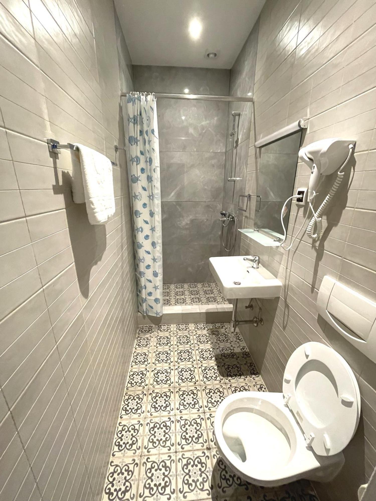Hotel Viktoria فيينا الغرفة الصورة